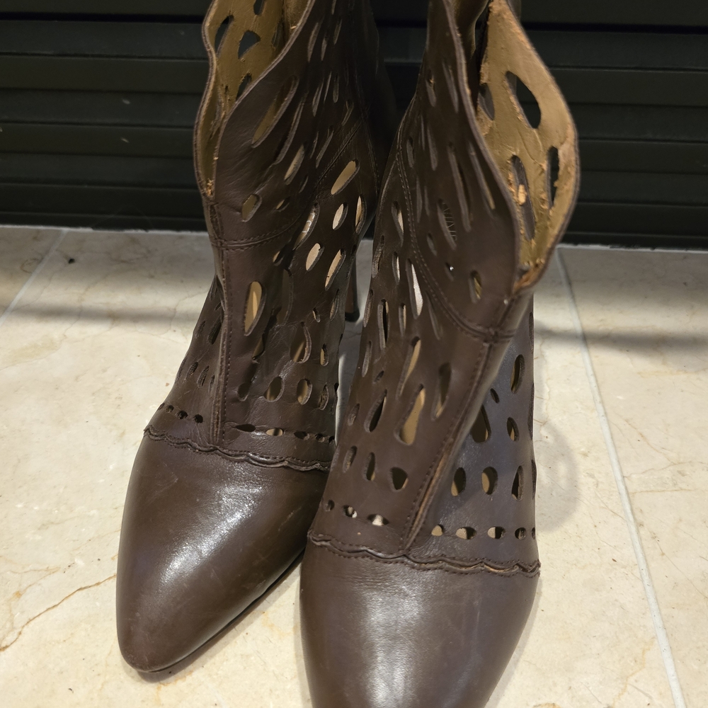 Nine West Brown butterfly Cutout Leather Ankle Boots